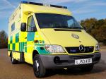 Mercedes-Benz Sprinter Ambulance 2000 года (UK)